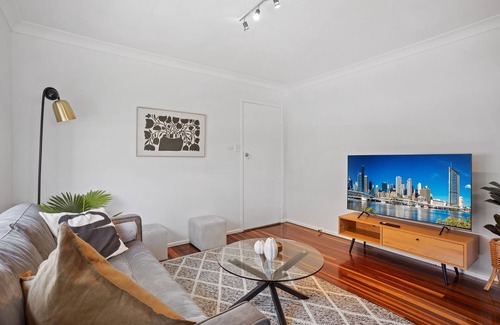 Windsor Apartamento | Windsor Cosy 2-Bedroom Unit in Quiet Neighborhood