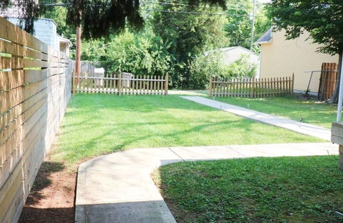 Near Eastside Apartamento | Windsor Park Flat Minutes to Mass Ave