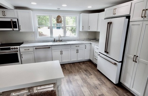 Alton Bay Cabaña | Windswept Cottage: A Lake Winnipesaukee Waterfront