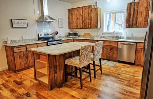 Todd Chalet De Esquí | Windy Mtn Dreams-Open for Bookings! Pool Table, EV Car Charger
