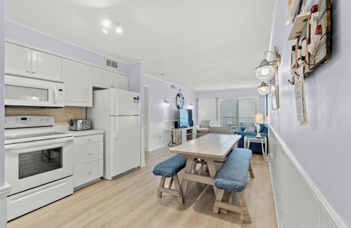 Windy Hill Condominio | Windy Village A1-2BR/2BA-Side Ocean View