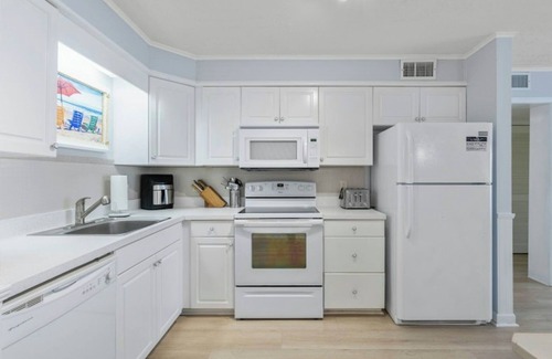 Windy Hill Condominio | Windy Village A1-2BR/2BA-Side Ocean View