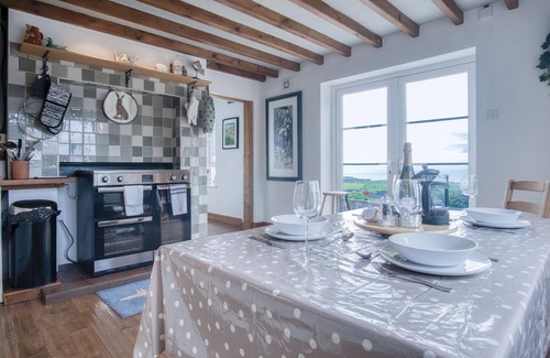 Crynant Casa | Windy Walls - 3 Bedroom Holiday Home - Rhossili