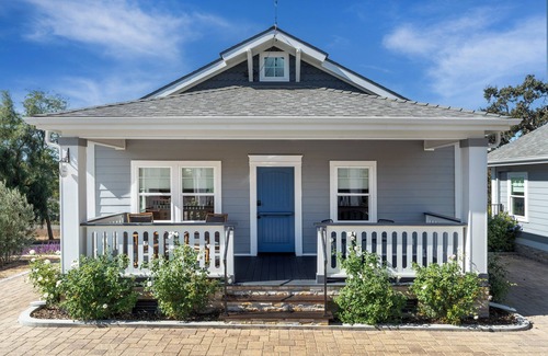 Santa Ynez Cabaña | Wine Country Dream: Luxe Studio, Winery Passes, L2EV, Sleeps 4, Unit 6 Edison