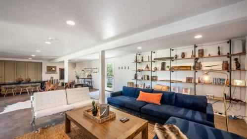 Sonoma Casa | Wine Country Estate by AvantStay Pool Spa Barn