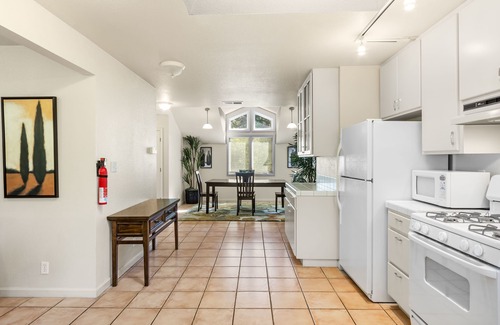 Healdsburg Casa | Wine Country Home en Chalk Hill - casa principal + pool house (hasta 12 huéspedes)