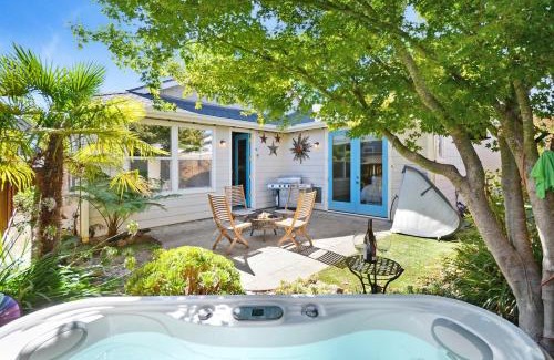 Southwest Santa Rosa Casa | Wine Country Retreat with Hot Tub & Mini Golf