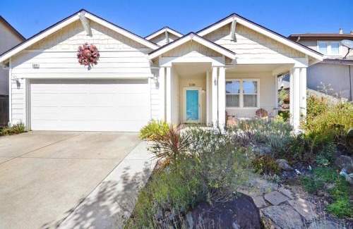 Southwest Santa Rosa Casa | Wine Country Retreat with Hot Tub & Mini Golf