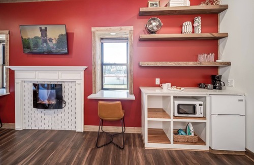 Prescott Hotel | Romantic Riverfront Escape in Prescott