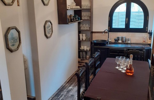 Urlati Casa | Wine House