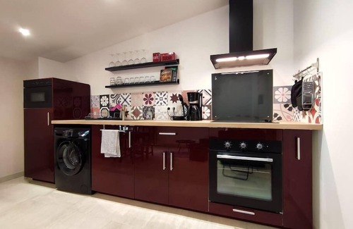 Castillon-la-Bataille Apartamento | Wine Not, lovely apartment in the city, near St Emilion