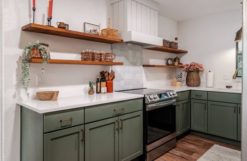Johnson City Casa | Wine Trail Retreat w/ Fire Pit, Grill, Plunge, Walk to Downtown!