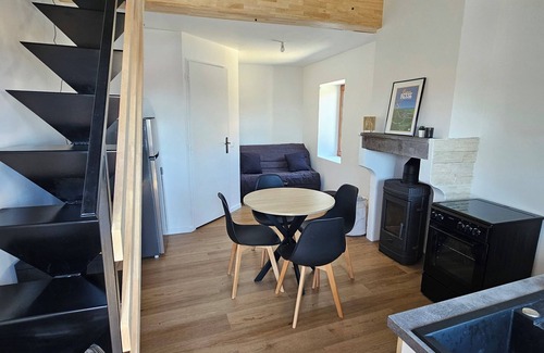 Prompsat Casa | Winegrower's house, private courtyard, 4 people/2 beds