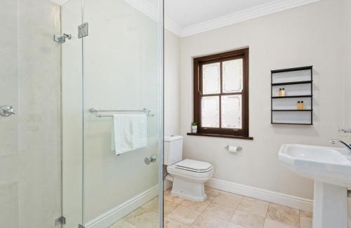 Stellenbosch Cabina | Winelands Golf Lodges 2