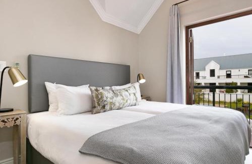 Stellenbosch Cabina | Winelands Golf Lodges 12