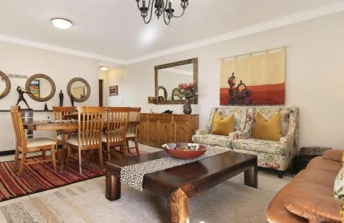 Stellenbosch Cabina | Winelands Golf Lodges 14
