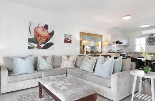 Stellenbosch Cabina | Winelands Golf Lodges 22