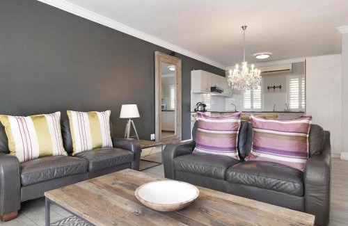 Stellenbosch Cabina | Winelands Golf Lodges 24