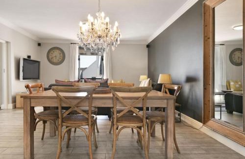 Stellenbosch Cabina | Winelands Golf Lodges 24