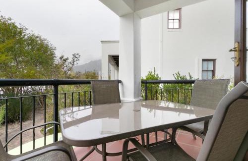 Stellenbosch Cabina | Winelands Golf Lodges 26