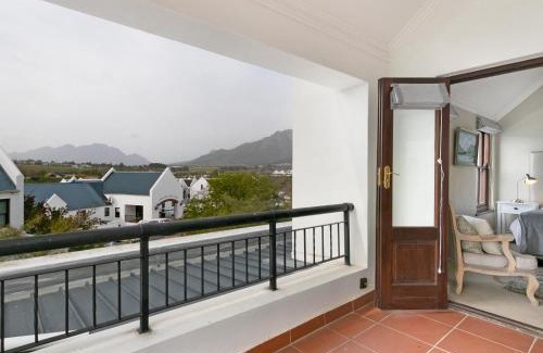 Stellenbosch Cabina | Winelands Golf Lodges 26