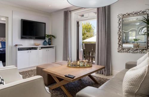 Stellenbosch Cabina | Winelands Golf Lodges 27