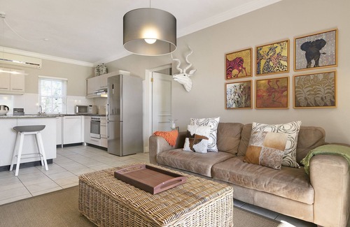 Stellenbosch Villa | Winelands Golf Lodges 4