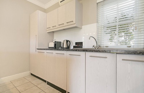 Stellenbosch Villa | Winelands Golf Lodges 4