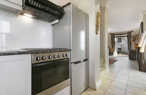 Stellenbosch Villa | Winelands Golf Lodges 14