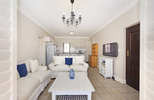 Stellenbosch Villa | Winelands Golf Lodges 19