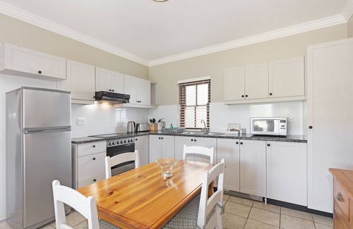 Stellenbosch Villa | Winelands Golf Lodges 19