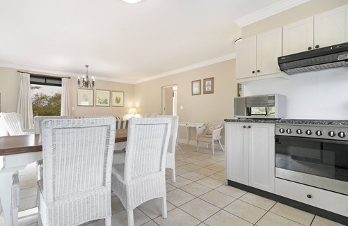 Stellenbosch Villa | Winelands Golf Lodges 26
