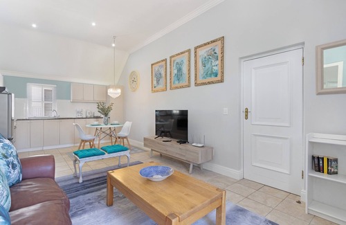 Stellenbosch Villa | Winelands Golf Lodges 40