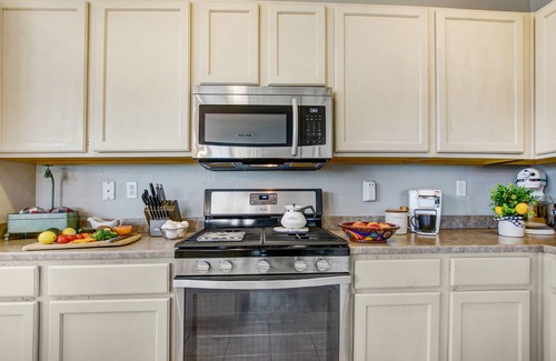 Santa Rosa Casa | Winemaker's Delight: 3BD/3BA Russian River Valley