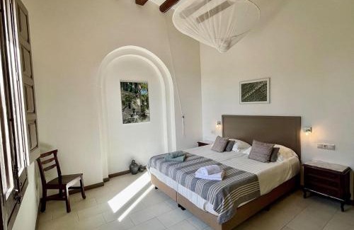 La Torre de Claramunt Apartamento | Winery apartment for two with private terrace