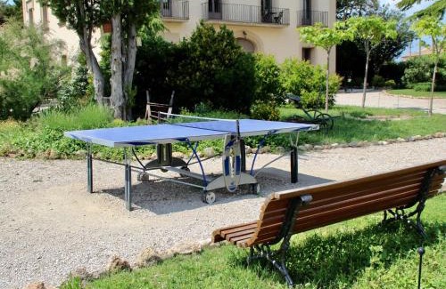 La Torre de Claramunt Apartamento | Winery apartment for two with private terrace