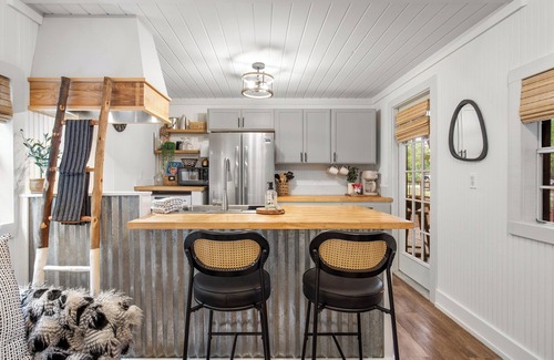 Point Washington Cabaña | "Wing & A Prayer" Fab New Tiny Home w/ Firepit - Boat Launch & Dock Nearby