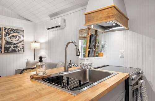 Point Washington Cabaña | "Wing & A Prayer" Fab New Tiny Home w/ Firepit - Boat Launch & Dock Nearby