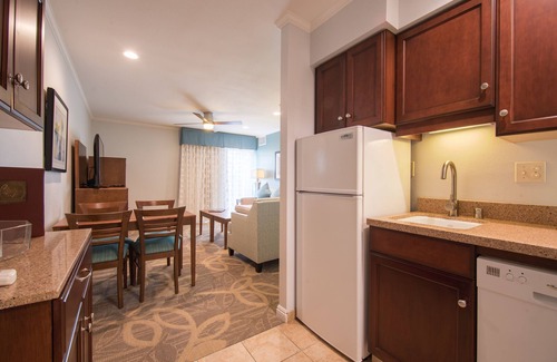 Solana Beach Hotel | Winners Circle Resort by VRI Americas