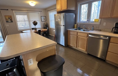 Moultonborough Casa | Se admiten perros casa en Suiza por el lago Winnipesauke