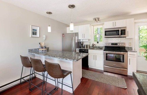 Gilford Complejo | Winnipesaukee Condo near Gunstock and BNH Pavillion