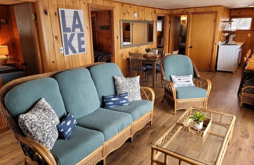 Laconia Cabina | Winnipesaukee Lakefront Cabin w/ Private Dock Slip