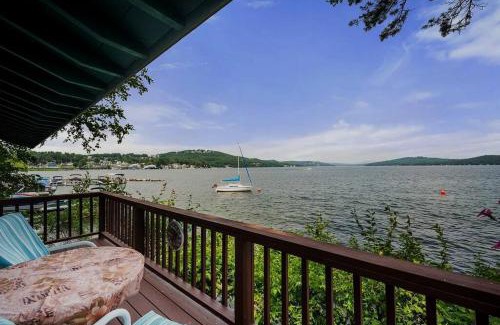 Laconia Casa | Winnipesaukee Lakefront w/Dock