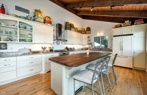 Meredith Casa | Winnipesaukee Waterfront Home And Guest House Sleeps 14 LAST MINUTE SPECIALS