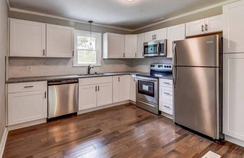 Winston - Salem Casa | Winston Haven with gym/game room/pet friendly
