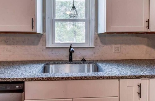 Winston - Salem Casa | Winston Haven with gym/game room/pet friendly