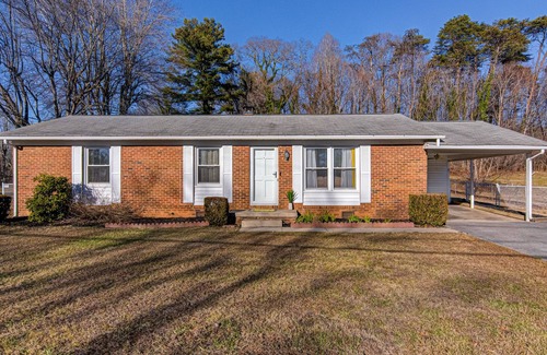 Winston - Salem Casa | Winston Salem Sunshine Retreat