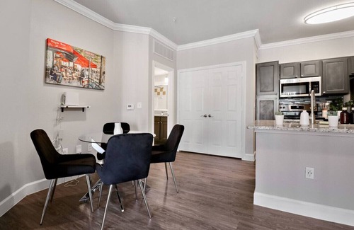 Riverpark West Apartamento | Winter Cozy Stay: Family & Corporate Friendly