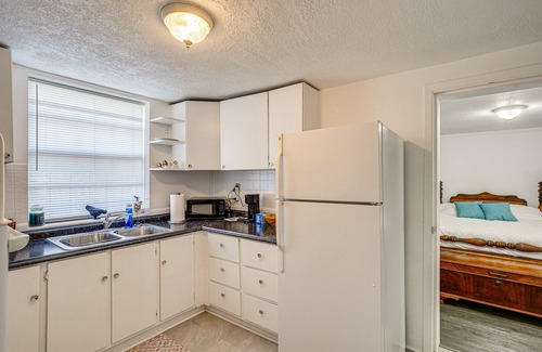 Winter Haven Cabaña | Winter Haven Vacation Rental ~ 1 Mi to Downtown!