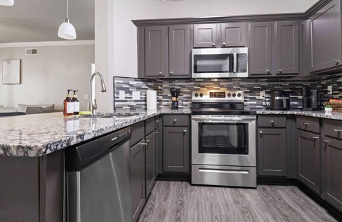 Riverpark West Apartamento | Winter Modern Stay: Family & Corporate Friendly
